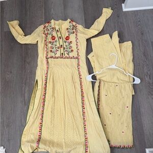 Cotton three piece A Shape suit with threadwork